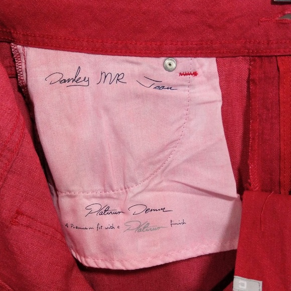 Chico's 2.5 Red Jeans Platinum Modern NWT - 1 spot - Picture 5 of 8